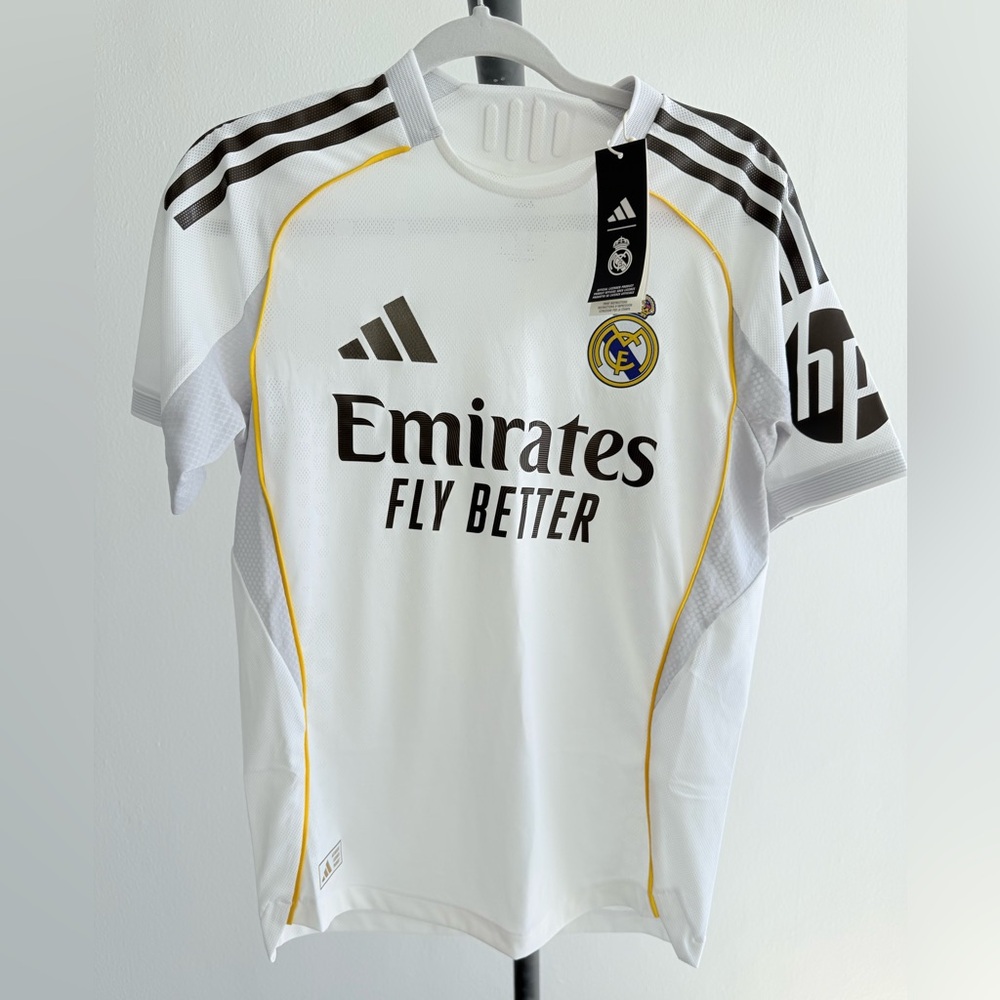 Adidas Real Madrid 2025/26 Home Authentic Player Version Jersey Size S MWT